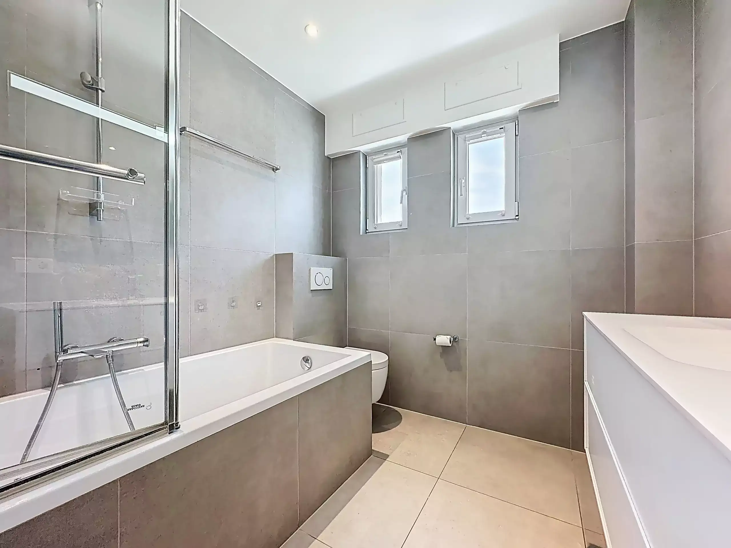 SGIMMO_Maison Bertrange_1er étage_Salle de bain