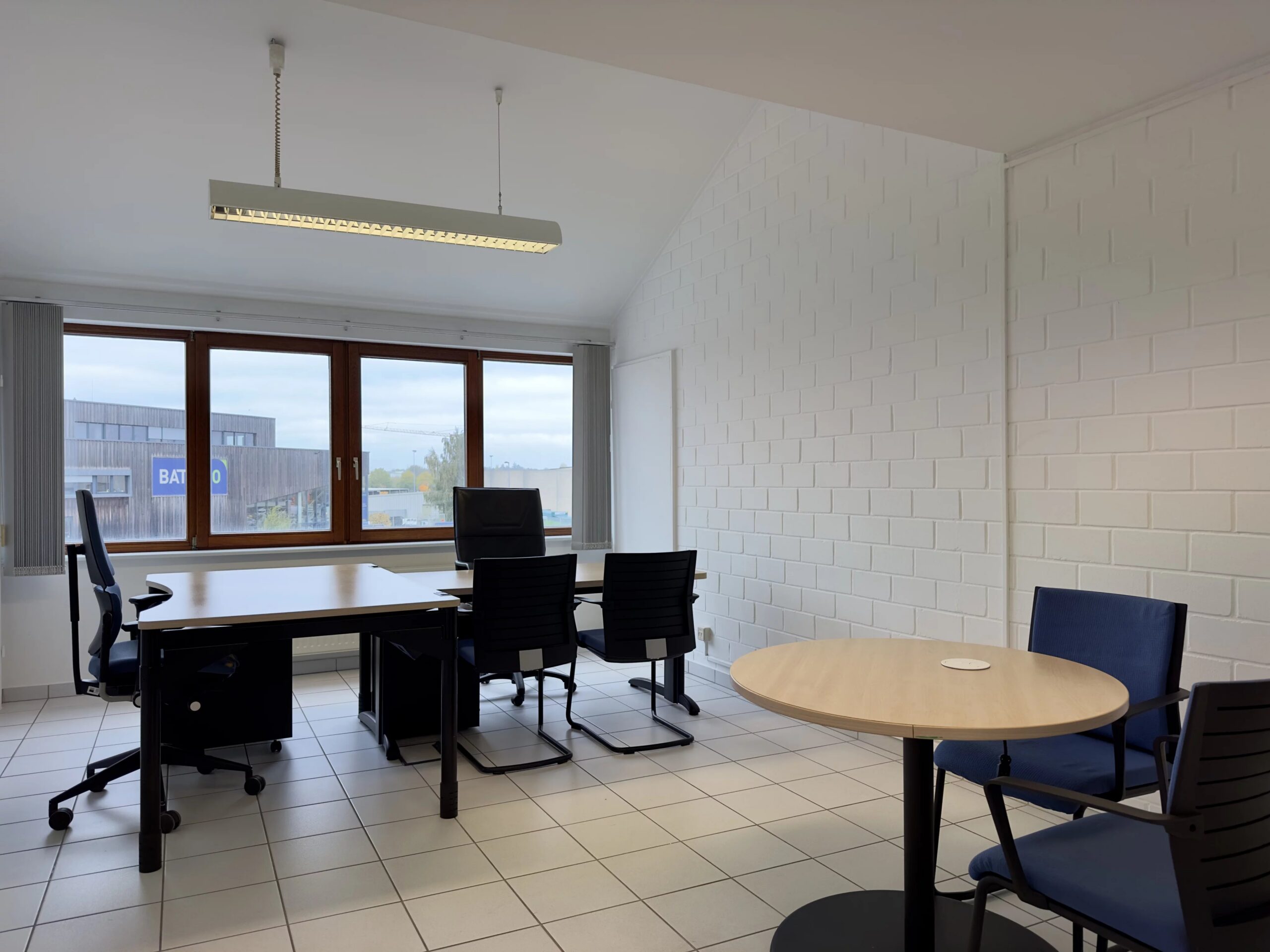 23b519a0bcd16236af5d3050c1c47845_810b8714c9_4096-original-5