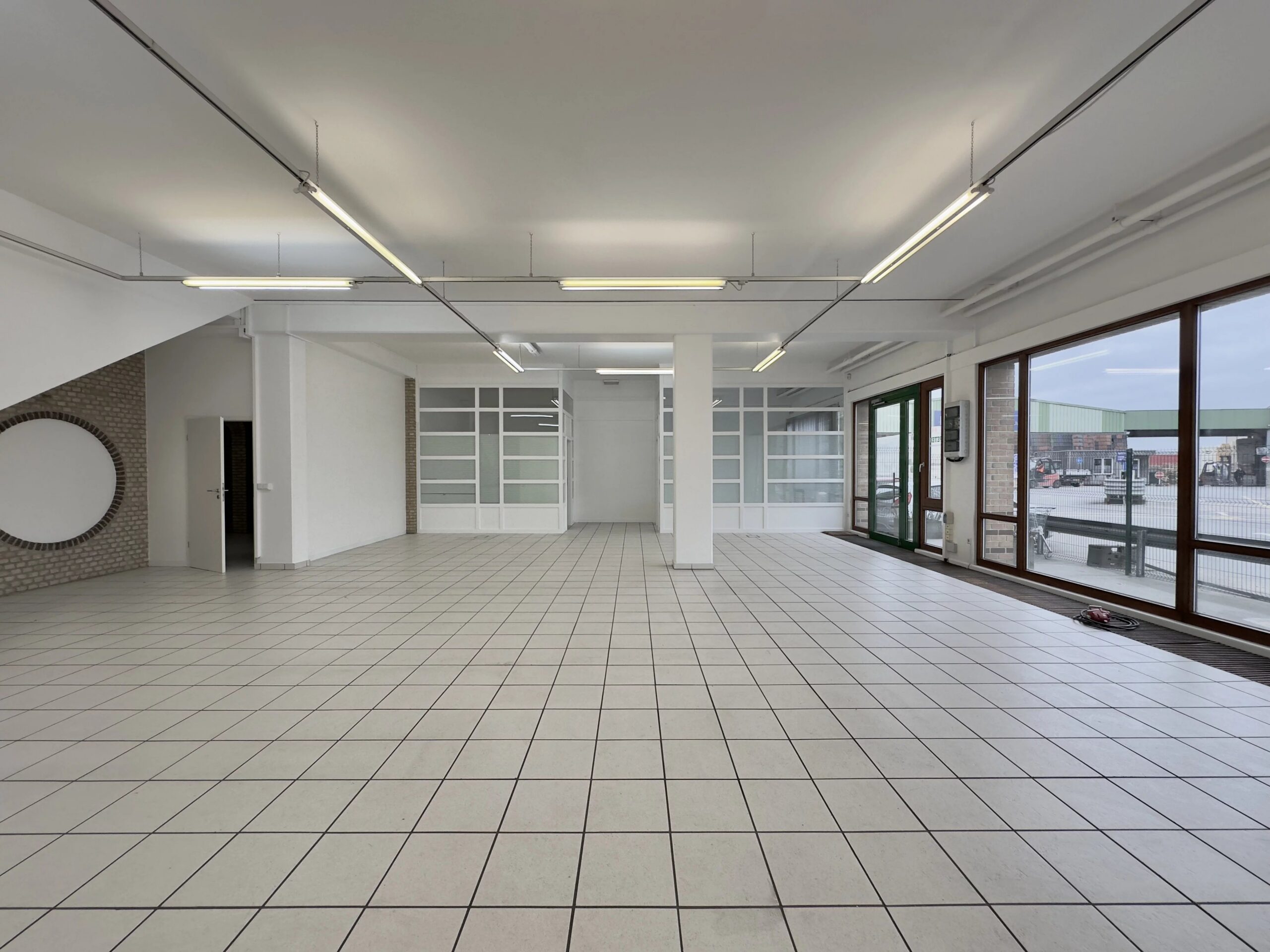 3de4928ef294668c9a396879b8f931ed_de008b7170_4032-original-9