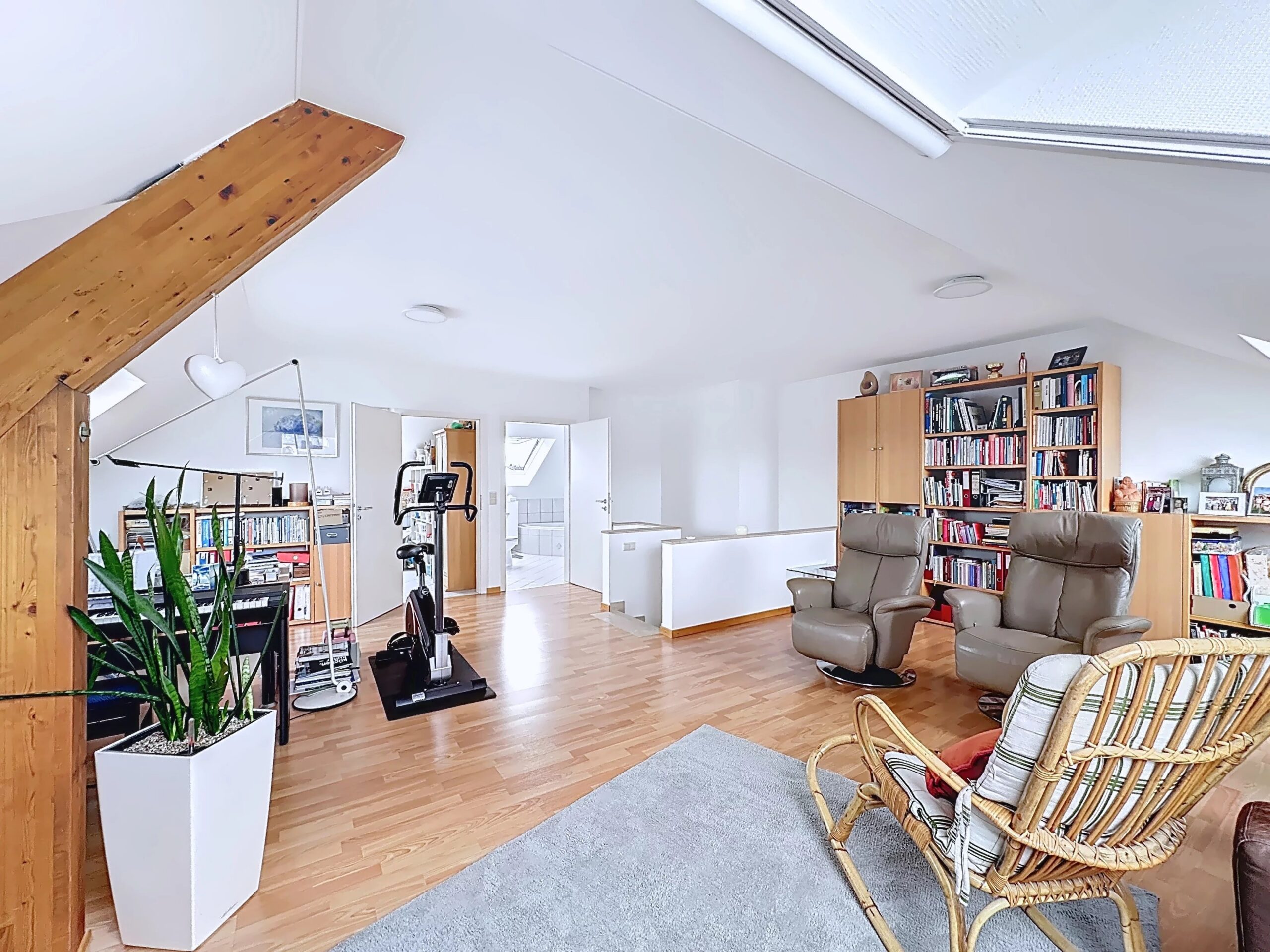 41cc3b6b90c4cff0ced5ee44dcdb17eb_84af9ae279_3344-original-5