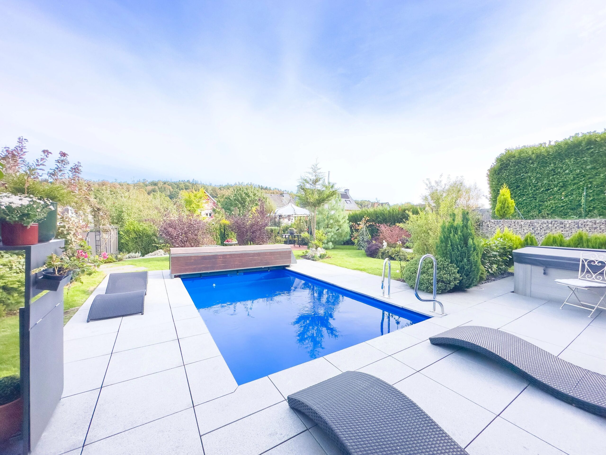 c0d4dd4b04c0c1a7b192a17ba30fd24e_b92d4222e1_4032-original-8