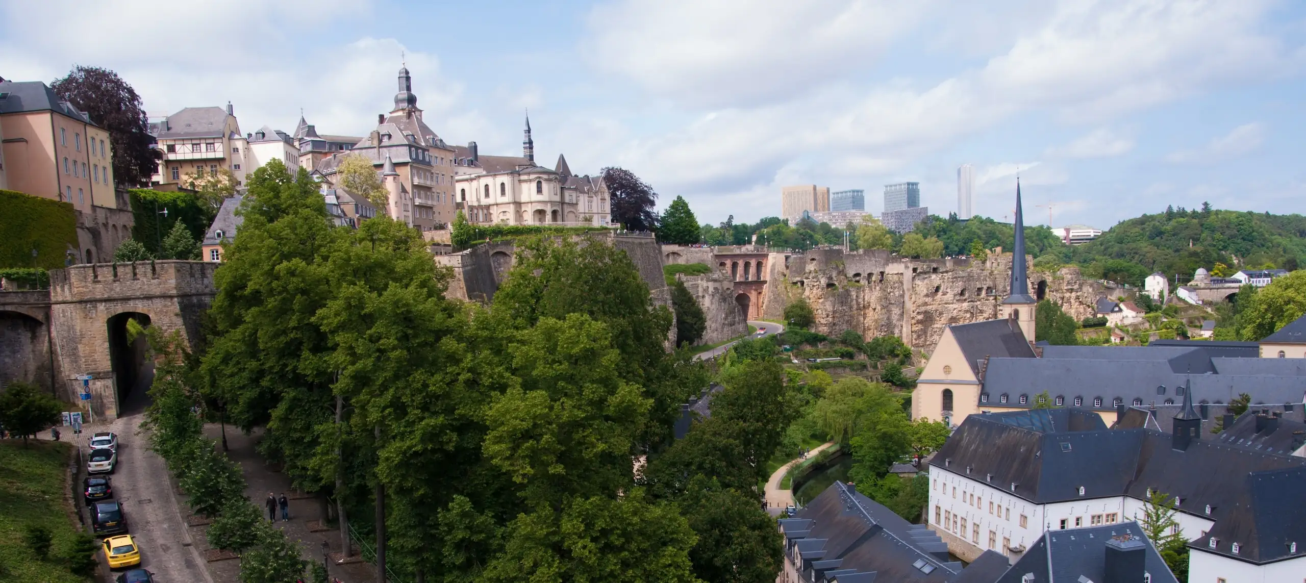 Vendre un bien immobilier off-market au Luxembourg : stratégie discrète et efficace